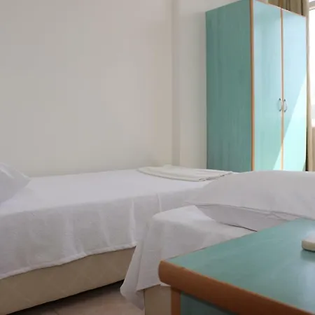 Delfin Hotel 3*
