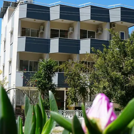 Delfin Hotel 3*